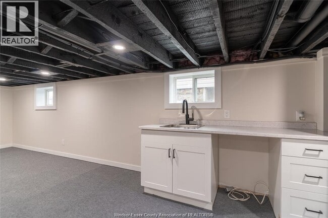 Building Photo - 888 Langlois Ave