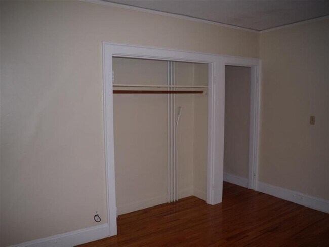 Foto del edificio - 8 Cogswell Ave
