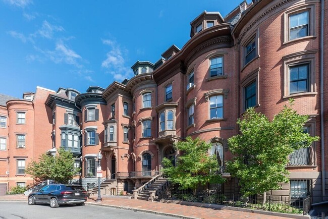 Foto del edificio - 534 Massachusetts Ave