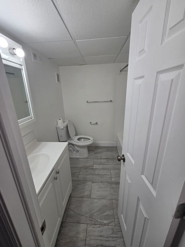 Interior Photo - Chateau Apartments