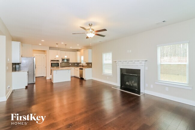 Foto del edificio - 46 Crestbrook Ln