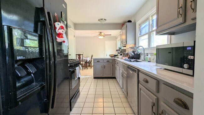 Foto del edificio - 1719 Butler Ct