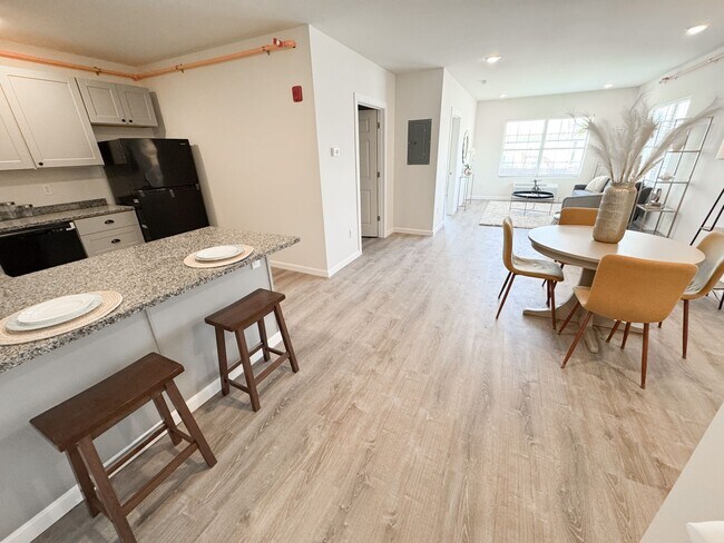 Foto del edificio - Pine Street Apartments