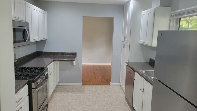 Foto del edificio - 308 Tamarack Ave