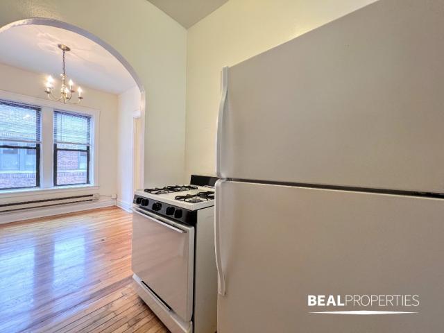 Foto del edificio - 1 bedroom in CHICAGO IL 60613
