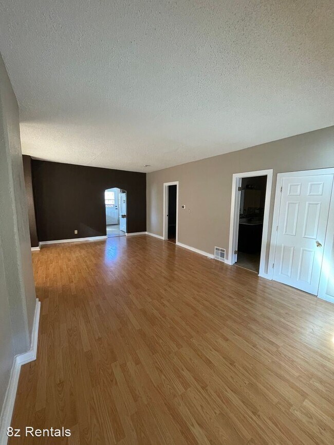 Foto del edificio - 4 br, 2 bath House - 705 Stuart St
