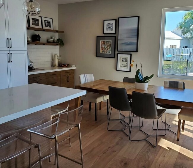 Foto del edificio - 1055 Briar Ridge Rd