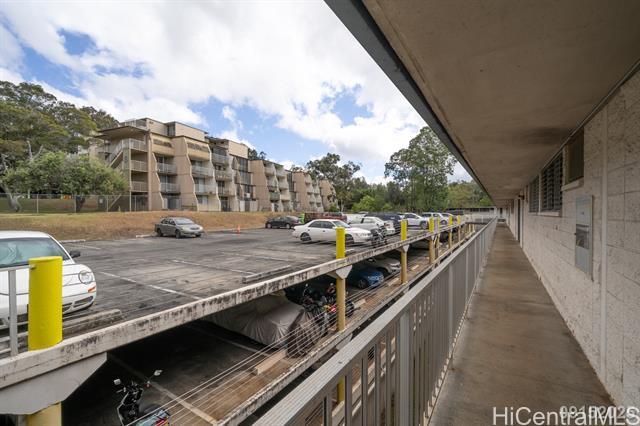 Foto del edificio - 95-2035-2035 Waikalani Pl