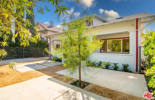 Building Photo - 4612 Franklin Ave