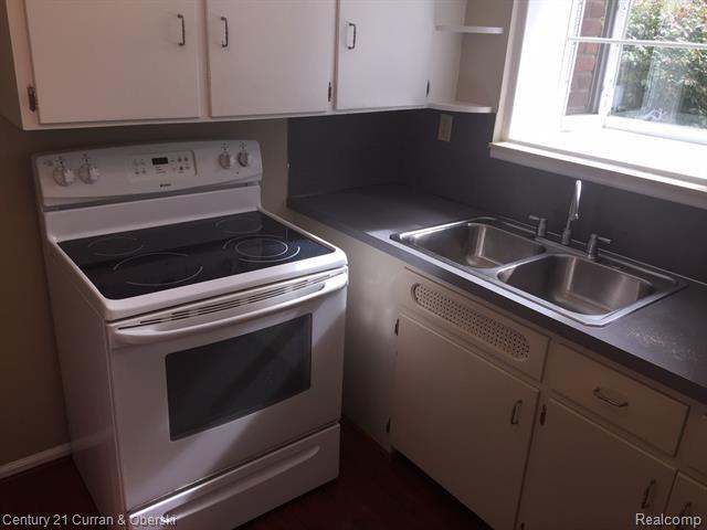 Building Photo - 3807 Brewster St