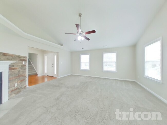 Foto del edificio - 2636 Danbury Cir