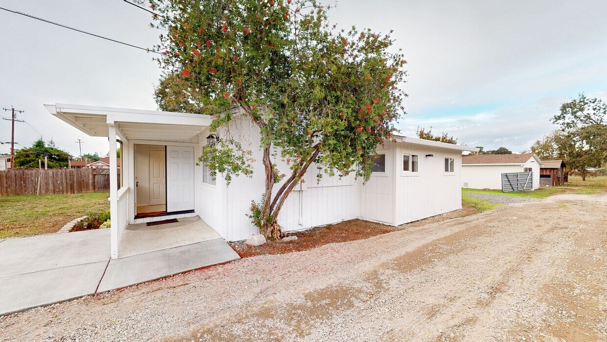 Foto principal - 3933 Finley Avenue