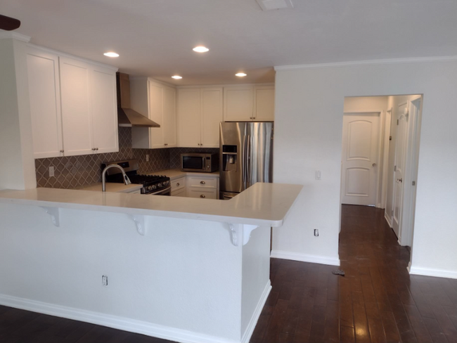 Building Photo - 2452 Caminito Ocean Cove