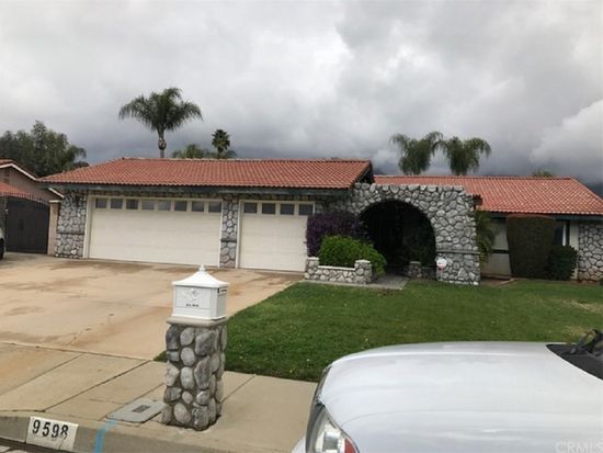 Building Photo - 9598 Lemon Ave