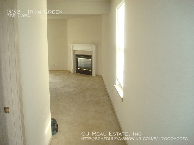 Building Photo - 3321 SW Iron Creek Dr