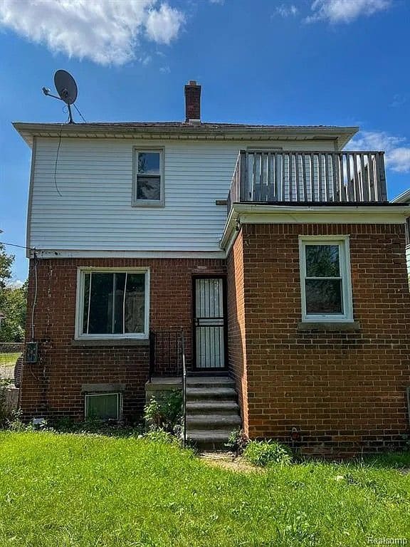 Building Photo - 15862 Stansbury Ave