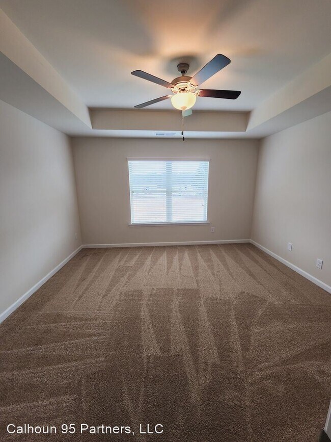 Building Photo - 4 br, 2.5 bath House - 304 Harrison Drive