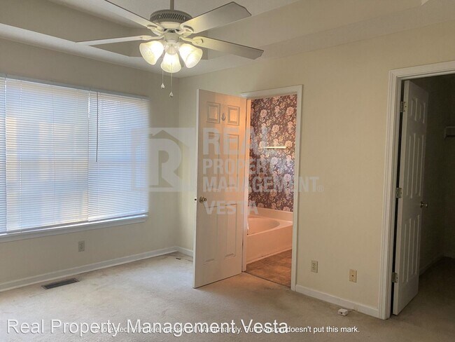 Foto del edificio - 3 br, 2 bath House - 212 Parklane Ct.