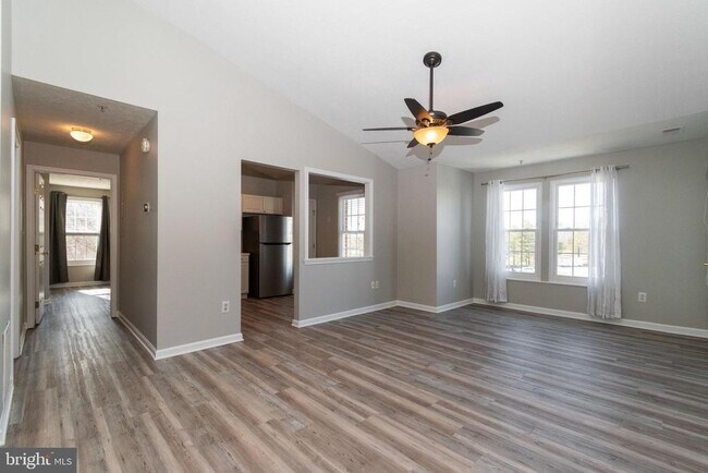 Building Photo - 691 Winding Stream Way