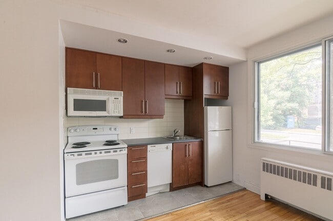 Photo du bâtiment - 3010 Av. Van Horne