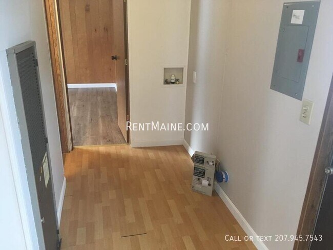 Foto del edificio - 715 College Ave