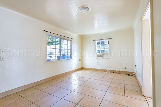Foto del edificio - 1321 Washington Ave