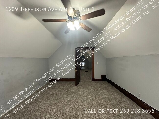 Foto del edificio - 1209 Jefferson Ave