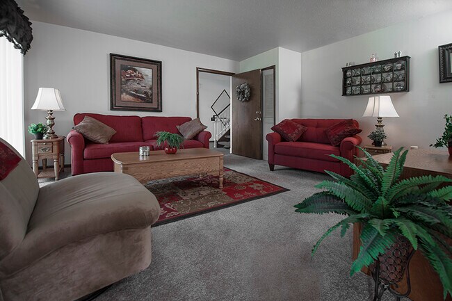 Foto del edificio - Holiday Center Apartments