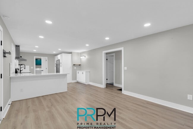 Building Photo - 34 Allendale Ln