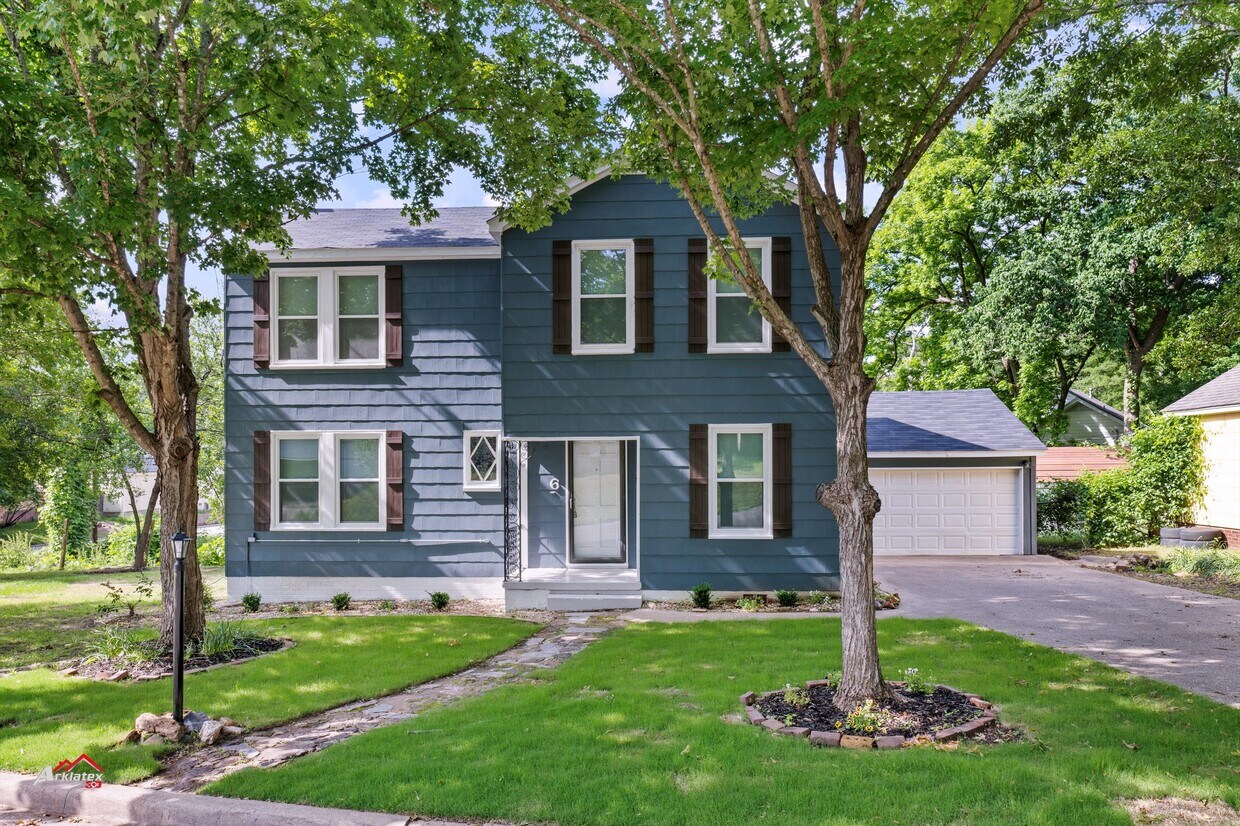 Primary Photo - 6 Wanda Ct