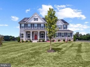 Building Photo - 8031 International Dr