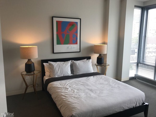 Foto del edificio - 1 br, 1 bath  - 219 Albany St