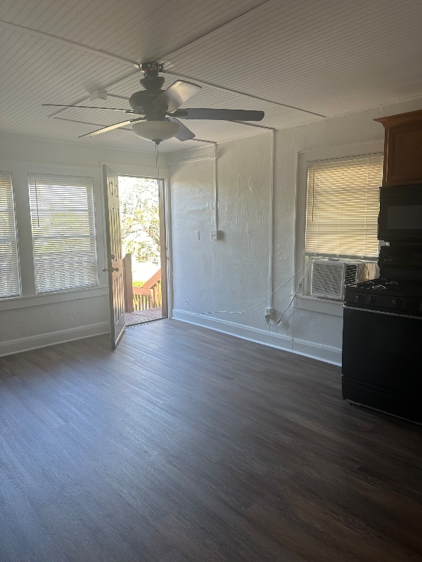 Foto del edificio - 919 N Grandview Ave