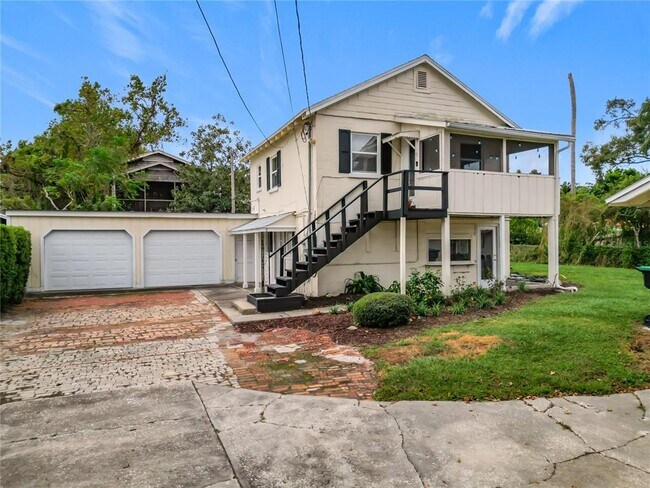 Building Photo - 1950 Killarney Dr