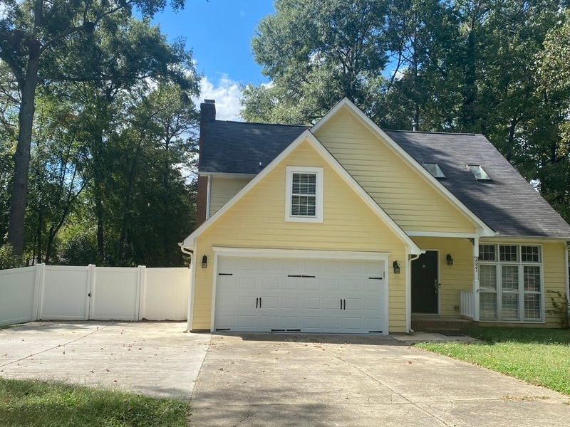 Primary Photo - 2321 Heathershire Ln