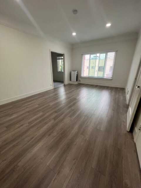 Foto del edificio - 508 Serrano S Ave