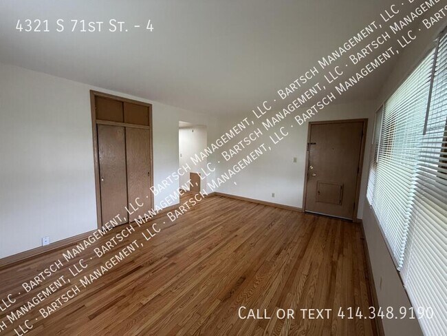 Building Photo - 4321 S 71st St