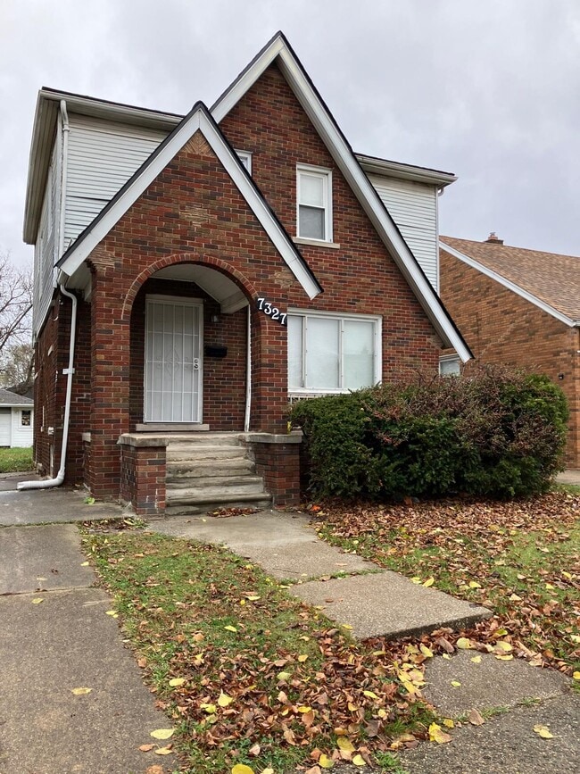 Building Photo - 7327 Penrod St