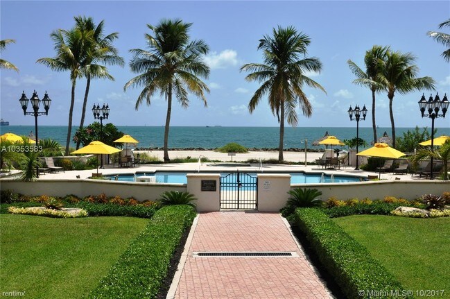 Foto del edificio - 7811 Fisher Island Dr