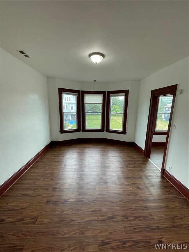 Foto del edificio - 298 Winslow Ave