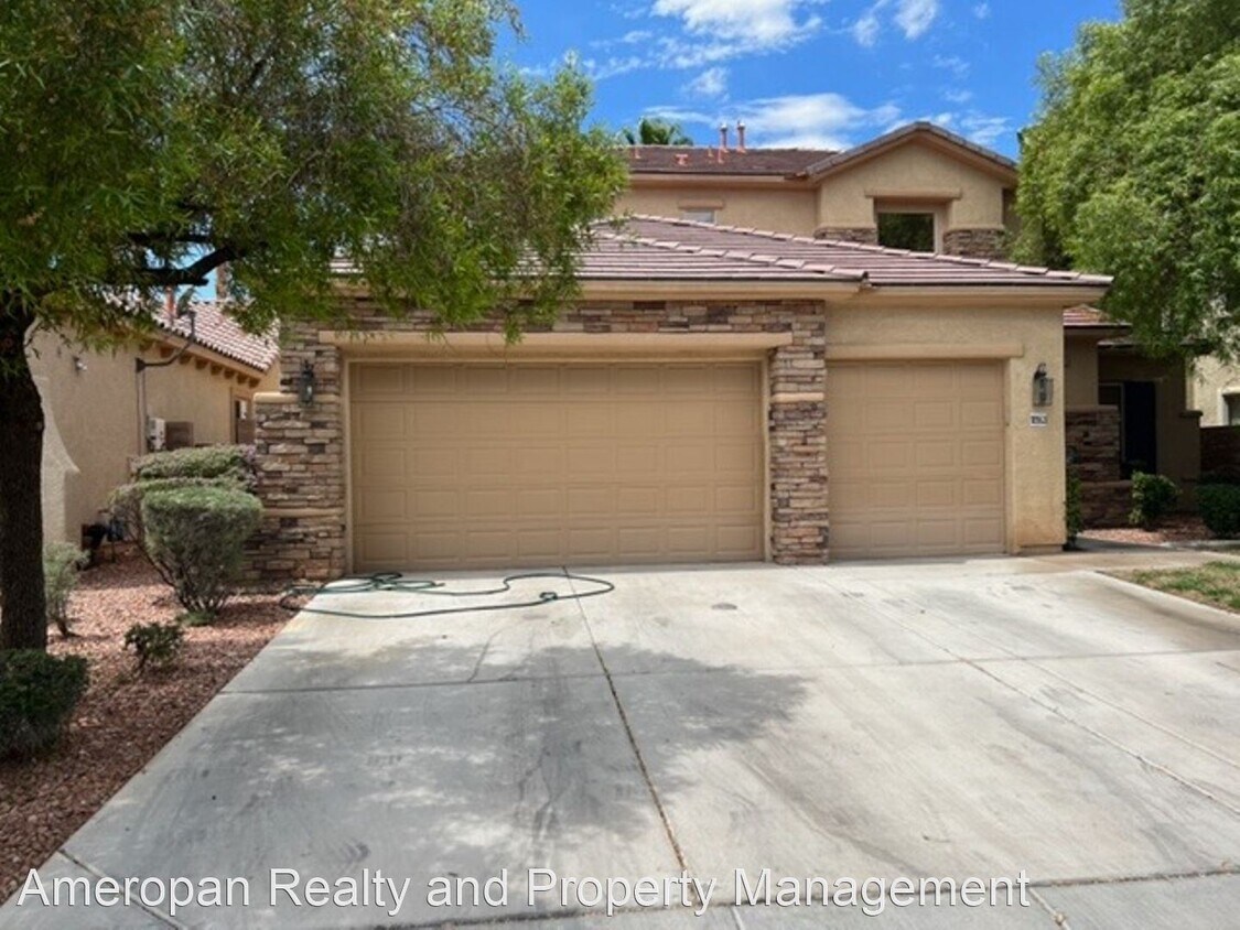 Foto principal - 3 br, 2.5 bath House - 10563 Beech Creek St