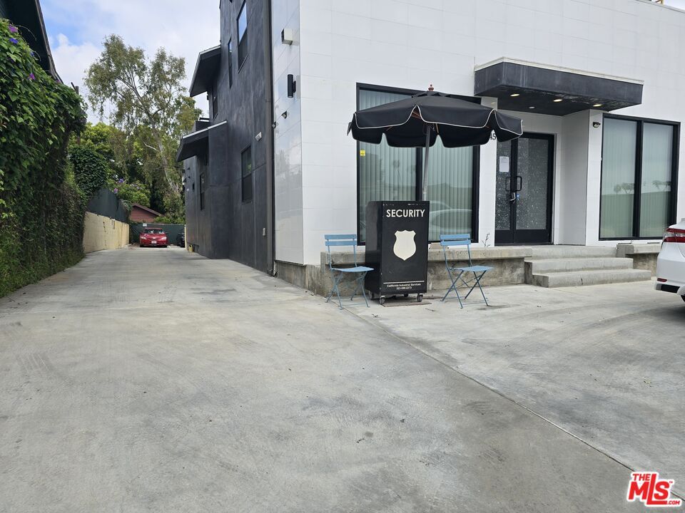 Primary Photo - 1245 Crenshaw Blvd