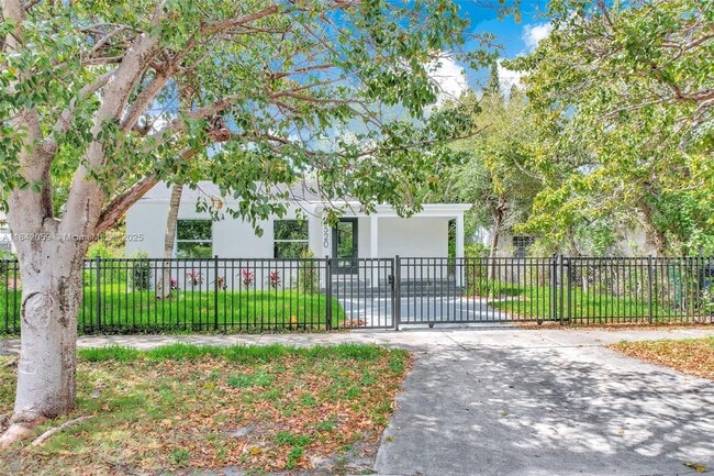 Building Photo - 4520 NW 3rd Ave