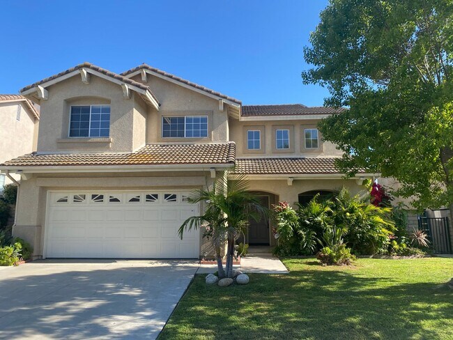 Foto del edificio - 2 Story 4 bed, 2 1/2 bath home in Simi Val...