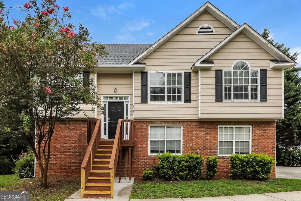 Foto principal - 7719 Briar Forest Ln