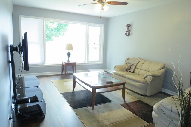 Foto del edificio - 6232 S McVicker Ave