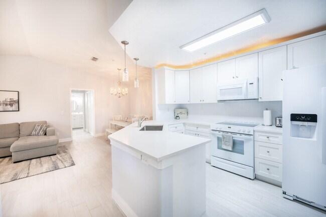 Foto del edificio - 7667 N Wickham Rd