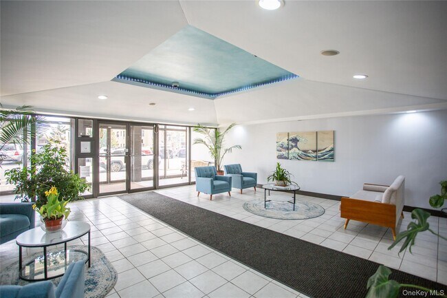 Foto del edificio - 855 E Broadway