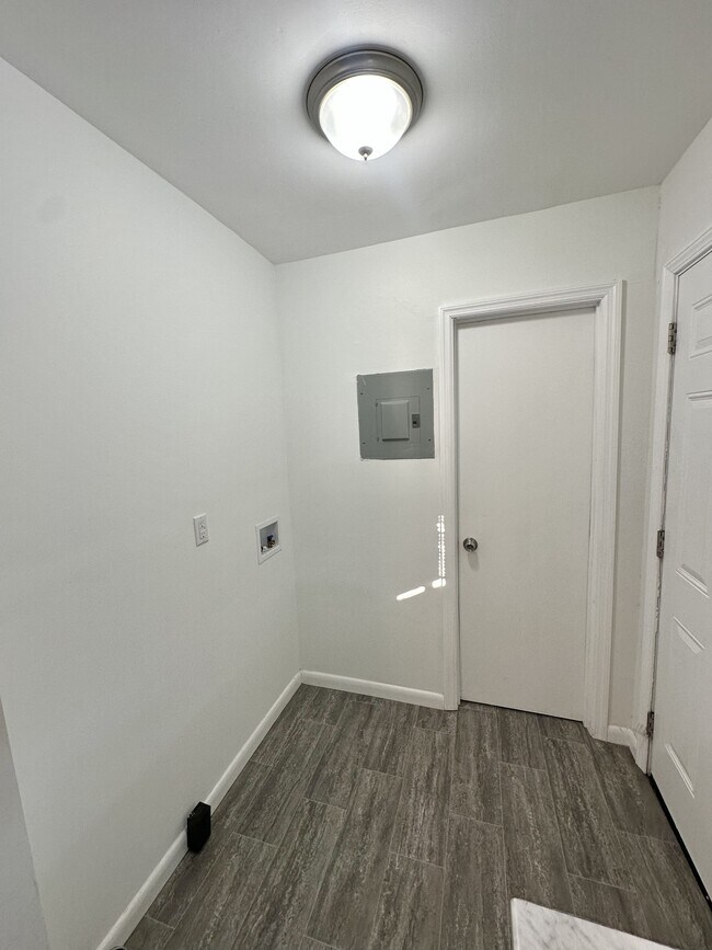 Foto del edificio - 1417 Brighton Rd