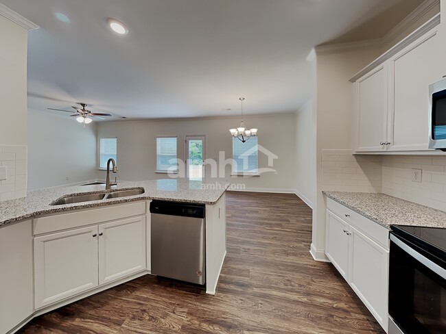 Building Photo - 625 Woodall Rd